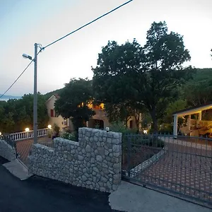  Apartment Marinko