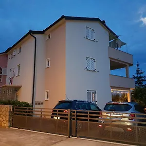 Apartmán Vucko, Povile